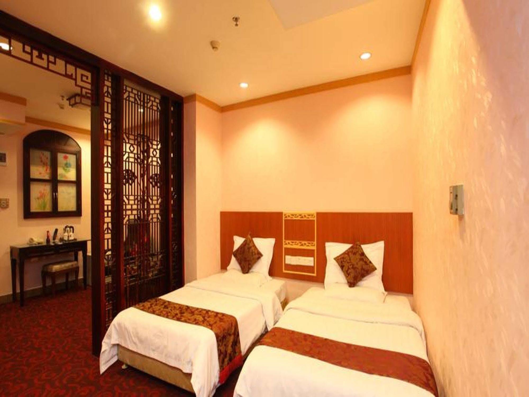 Xin Hua Hotel Canton Esterno foto