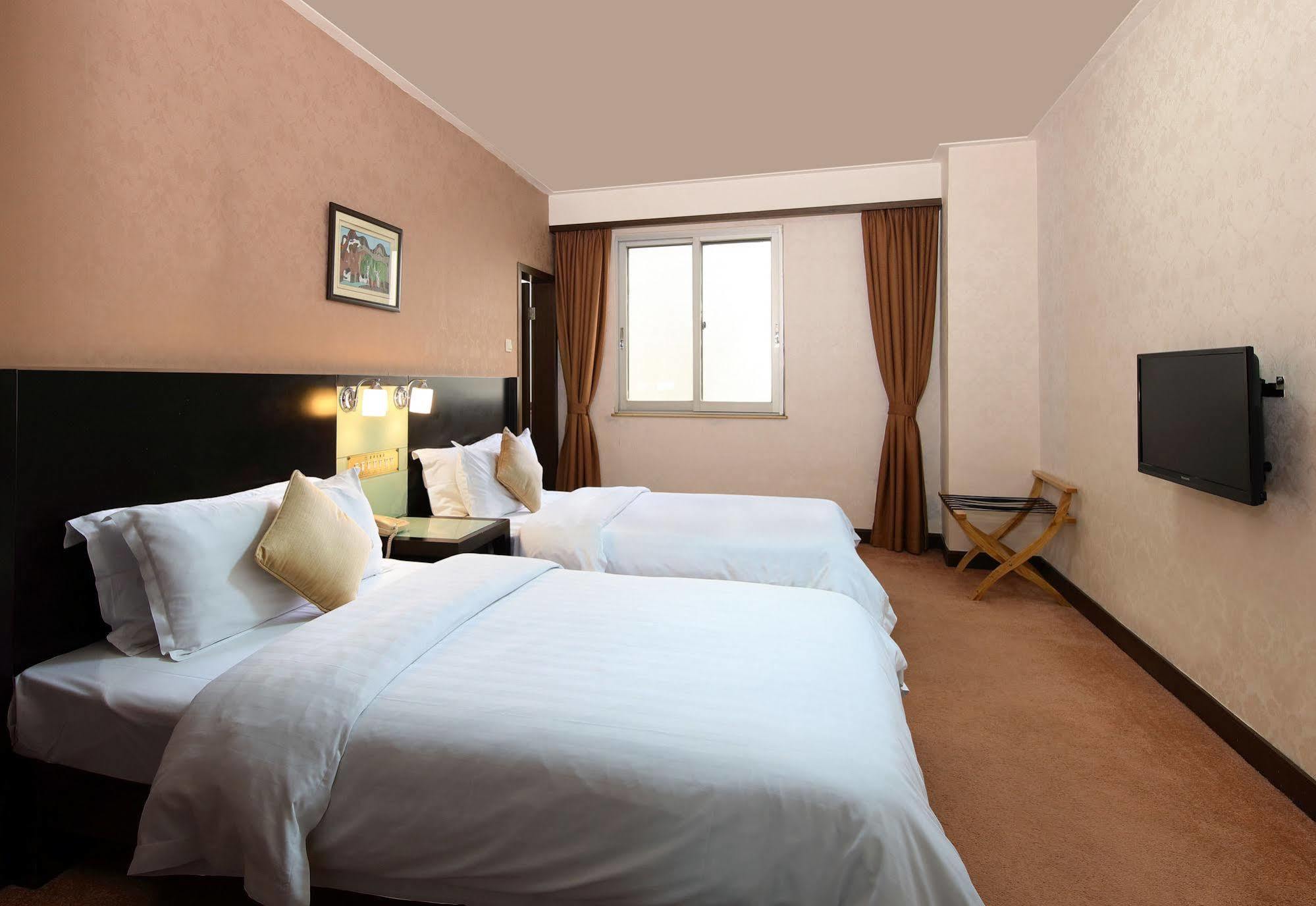 Xin Hua Hotel Canton Esterno foto