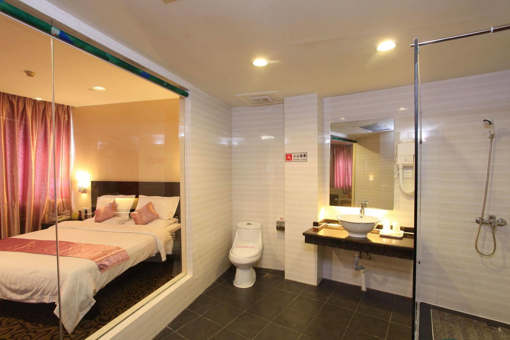 Xin Hua Hotel Canton Esterno foto
