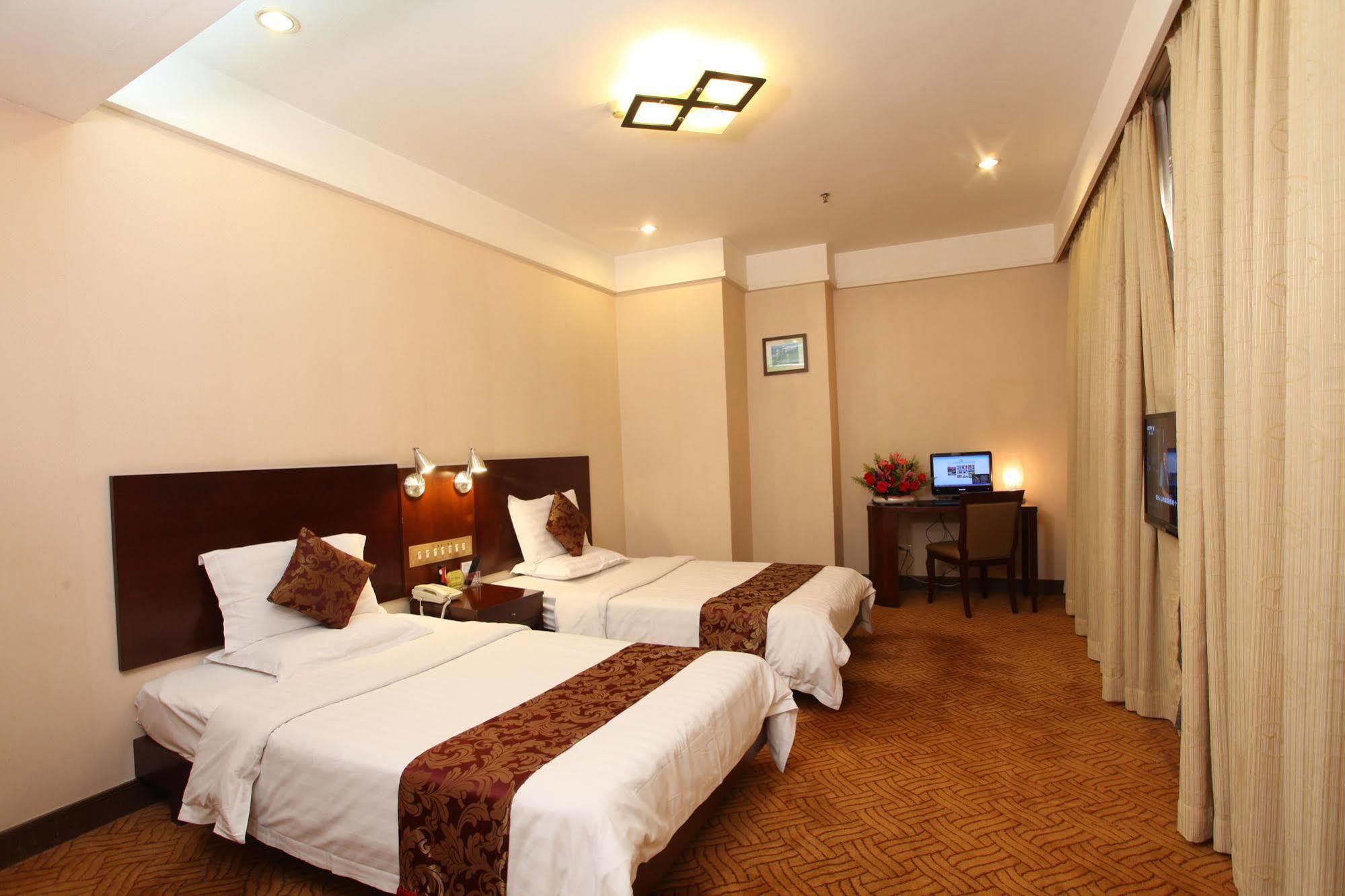 Xin Hua Hotel Canton Esterno foto