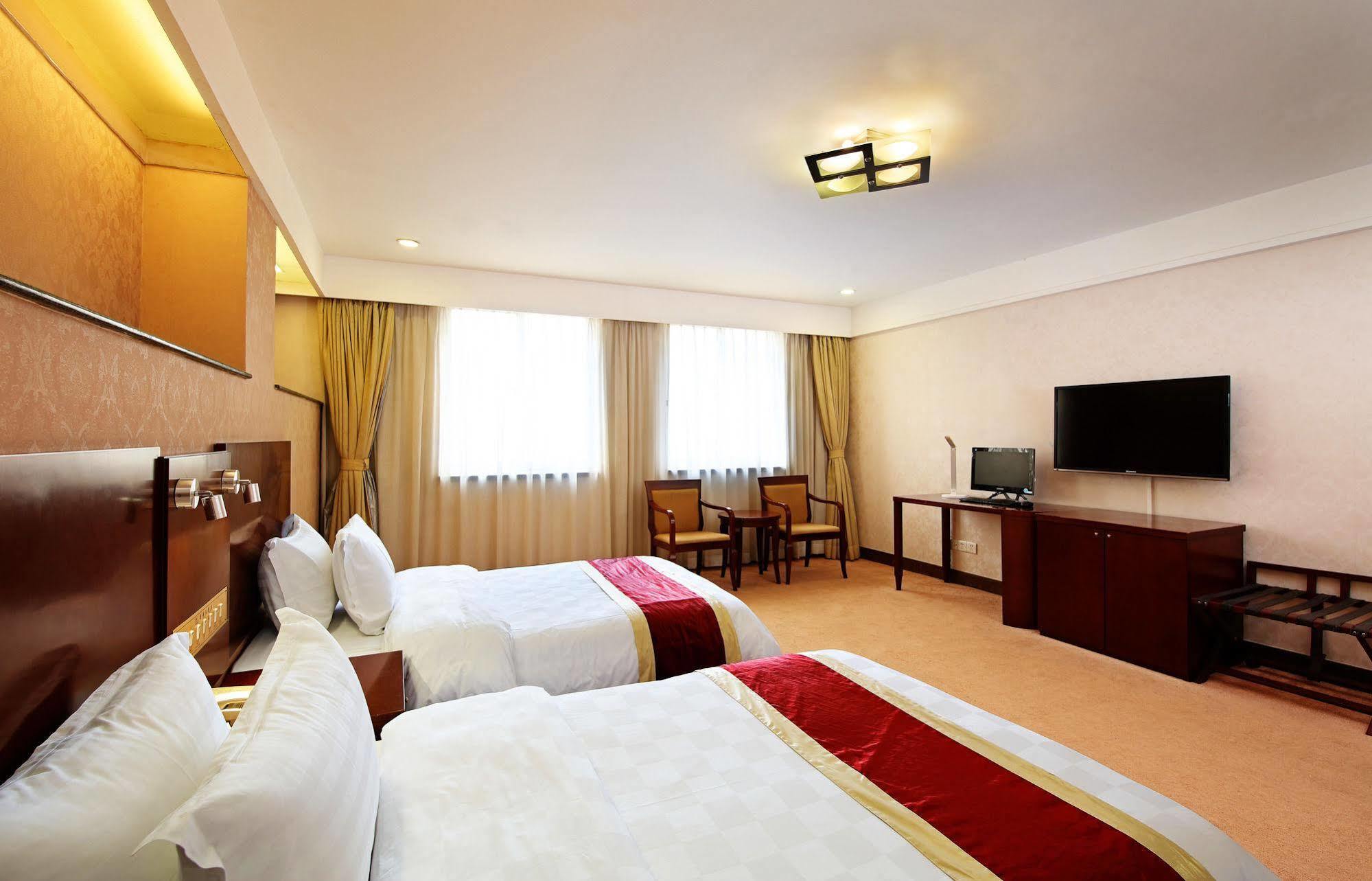 Xin Hua Hotel Canton Esterno foto