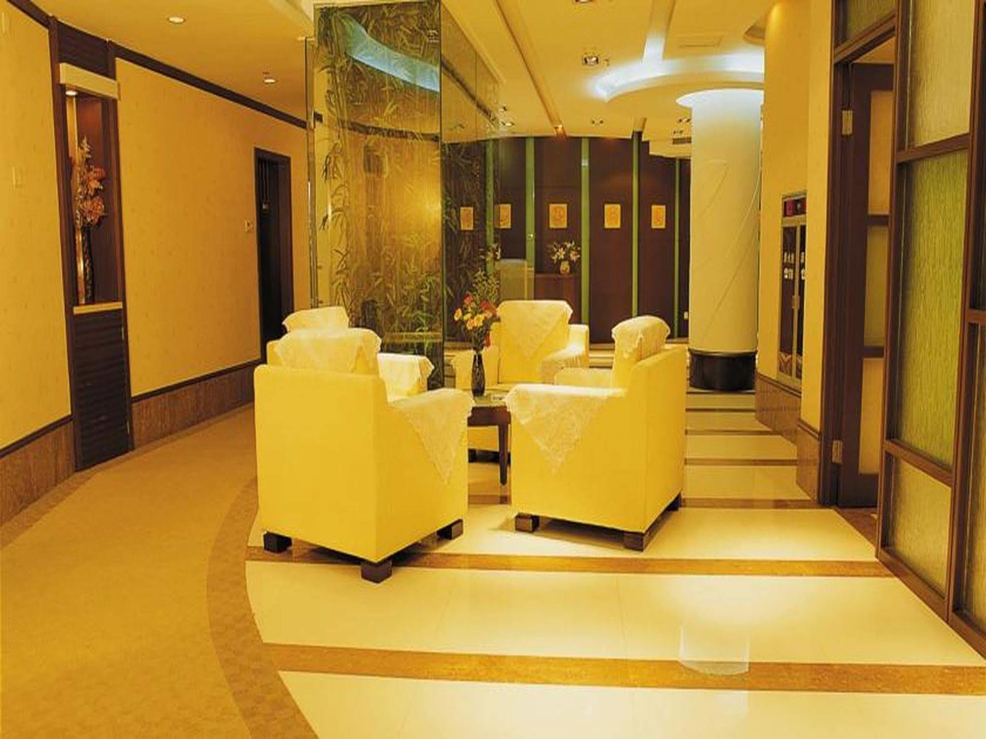 Xin Hua Hotel Canton Esterno foto